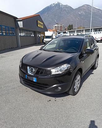 nissan qashqai 7 poati