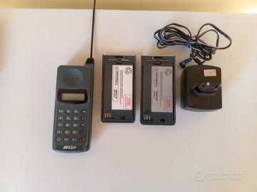 Telefono mobile Vintage marca Motorola. 