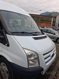Ford transit 6 posti