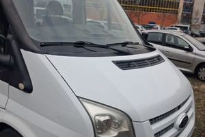 Ford transit 6 posti