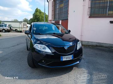 lancia y ecochic