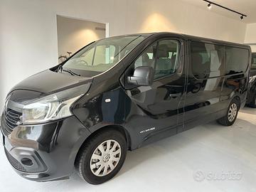 Renault Trafic 9 posti (2016) passo lungo