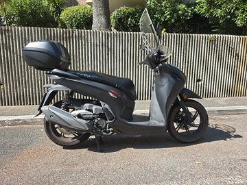 Honda SH350i 2023 Unipro 23.903 Km