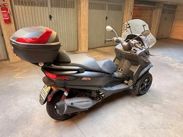 Piaggio MP3 350