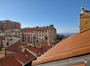 Incantevole Mansarda in Cittavecchia con Scorcio M