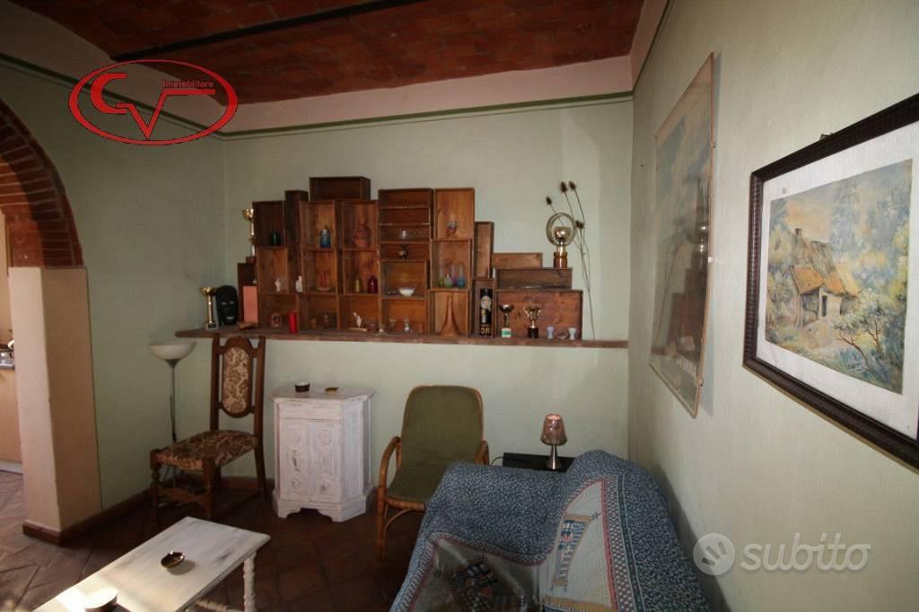 Appartamento di 45 m² con 2 locali a Laterina Perg - Altro