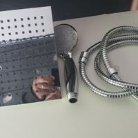 Soffione doccetta e flessibile