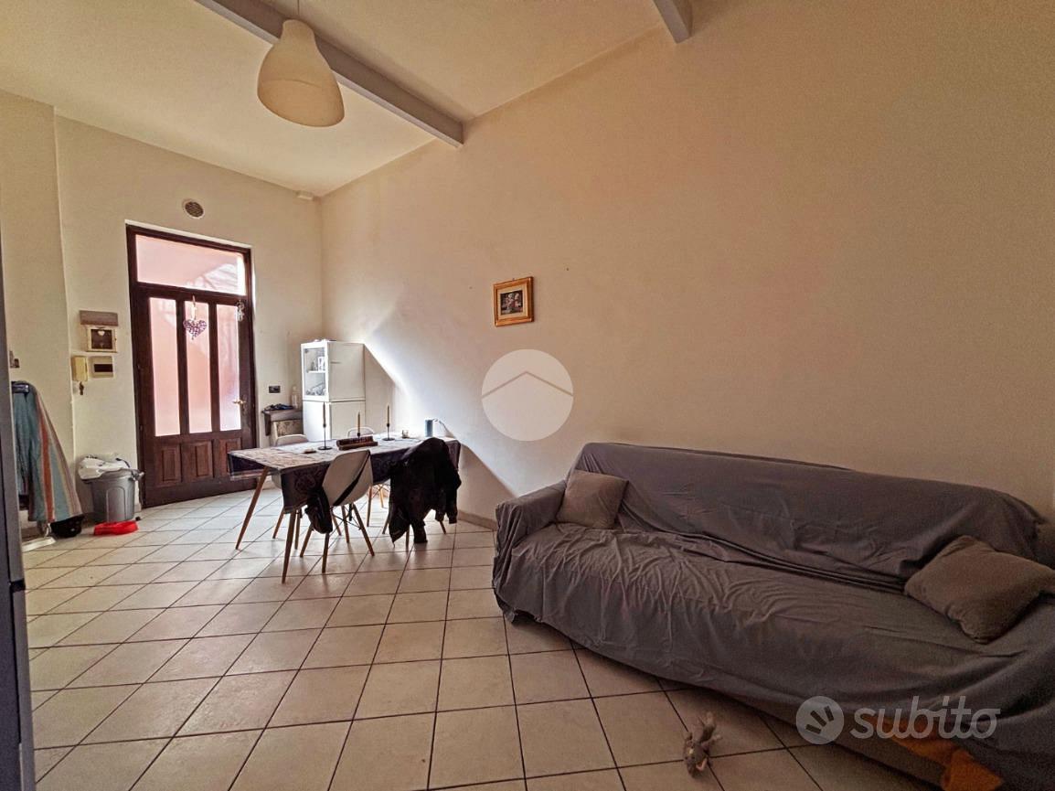 3 LOCALI A PINEROLO - Vista 2