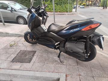 Yamaha xmax 400