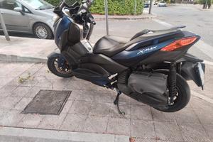 Yamaha xmax 400