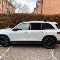Mercedes Glb 200d premium amg 4 matic