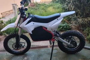 Pit Bike elettrico 1500w 48v 80ah