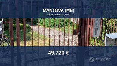 Immobile in asta di 88 m² con box auto a Mantova