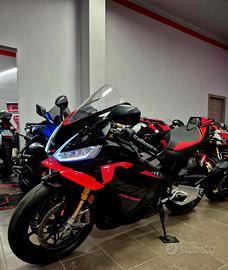 Aprilia RSV4 1100 Factory 2025 KM 4000 UNIPRÒ
