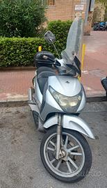  Scooter Beverly  250 anno 2005