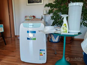 Condizionatore portatile Olimpia  Dolceclima. 