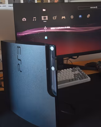 PS3 SLIM 250 GB + BUNDLE GIOCHI