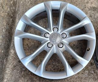 Cerchi lega originale Audi Q3 Q2 A3 s.line mis.18