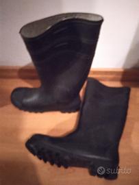 stivali in gomna lavoro antinfortunistica 