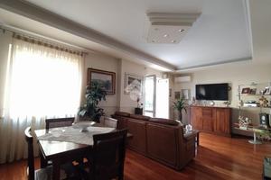 VILLA A SCHIERA A MELITO DI NAPOLI