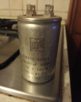 Condensatore elettrolitico