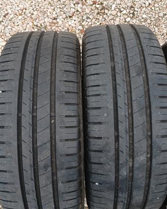 4 gomme auto eetive good year 195 45 16 84v 