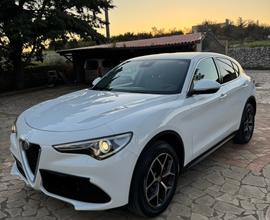 Alfa Romeo Stelvio Q4 210 cv