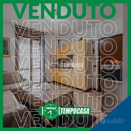 Bilocale con balcone e box auto