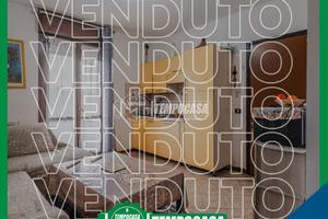 Bilocale con balcone e box auto