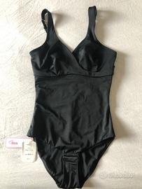 Body nero con incrocio