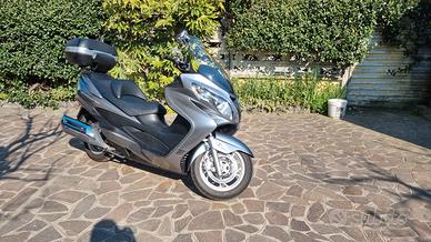 Suzuki Burgman 400