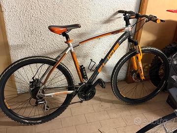 bici mai usata alluninio taglia 28 euro 300
