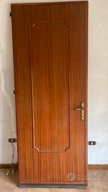 3 porte interne in legno usate, con telaio