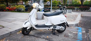 Piaggio Vespa 150 LX - 2009