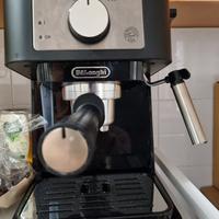 macchina caffè delonghi