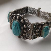 Bracciale con scarabei