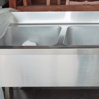 Lavandino in acciaio per cucina