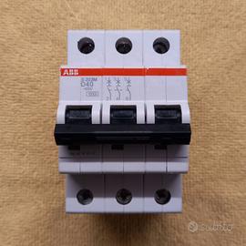 Interruttore Magnetotermico ABB, 3P, 40A, Curva D