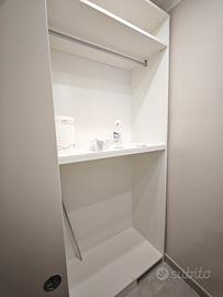 cabina armadio modulabile appendiabiti cassettiera