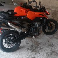 KTM Duke 790