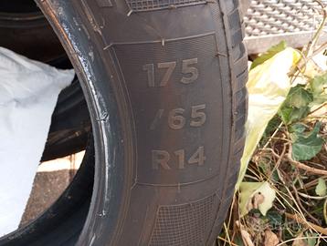 Treno gomme quattro stagioni