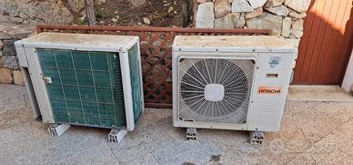 2 pompe di calore Hitachi penta con 7 motori int.