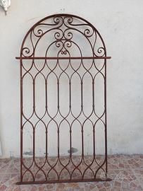 Inferriata antica ferro battuto