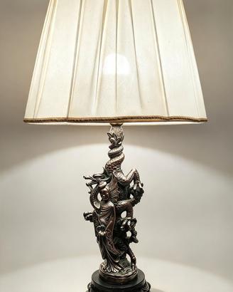 lampada da tavolo  con paralume