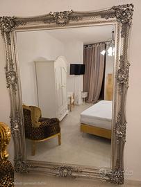 Specchio a muro stile barocco argento