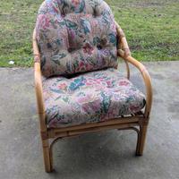 Poltrona in vimini imbottita