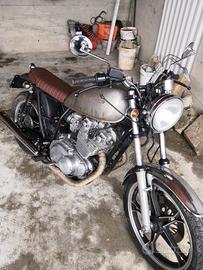 Suzuki GS 450 Café Racer 