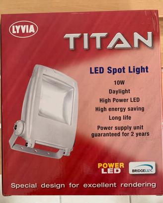 Lampade a led Lyvia Titan da 10w e 30w