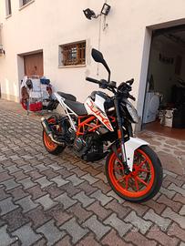 KTM 390 Duke