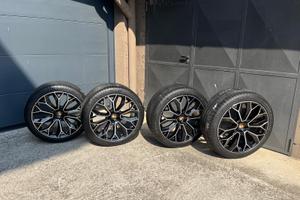 Cerchi in lega Porsche Macan 21" con gomme al 50%